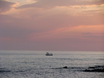 на море
