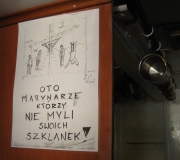 вот что делают на Погории с матросами, ktorzy nie myli swoich szklanek)))