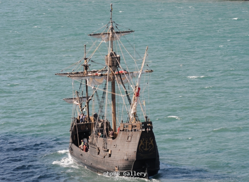 32°38′00″N 16°55′00″W